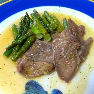 ヘルシーでおいし〜豚タンとアスパラの白ワイン蒸し